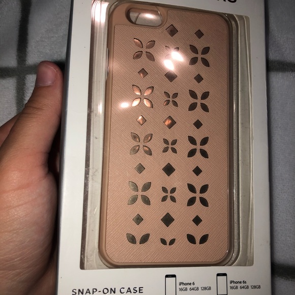 (BRAND NEW) Michael Kors IPhone 6/6s case - Picture 7 of 9